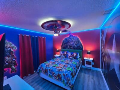 Casa Star Wars y Toy Story en Paradise Palms — fachada